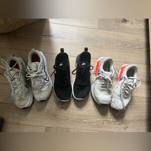 Women’s Nike sneakers